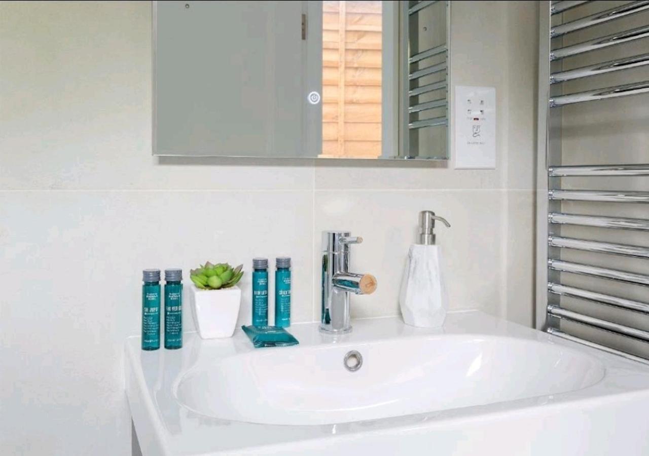 Deluxe Central London North Apartment ภายนอก รูปภาพ